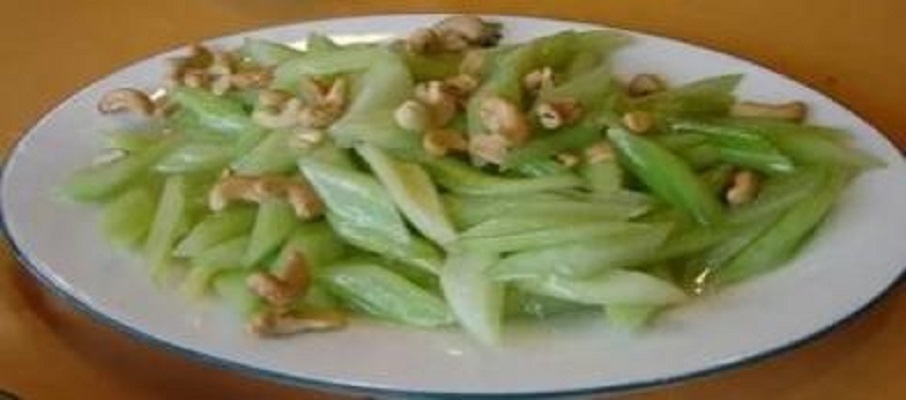 Салат "Сельдерей с кешью" Салат "Сельдерей с кешью"